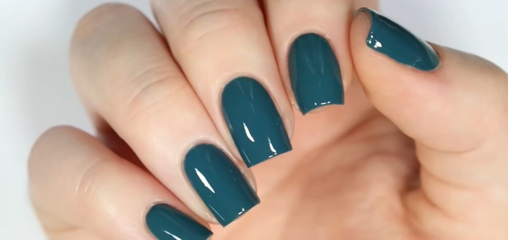 how to dry fingernail polish instantly
